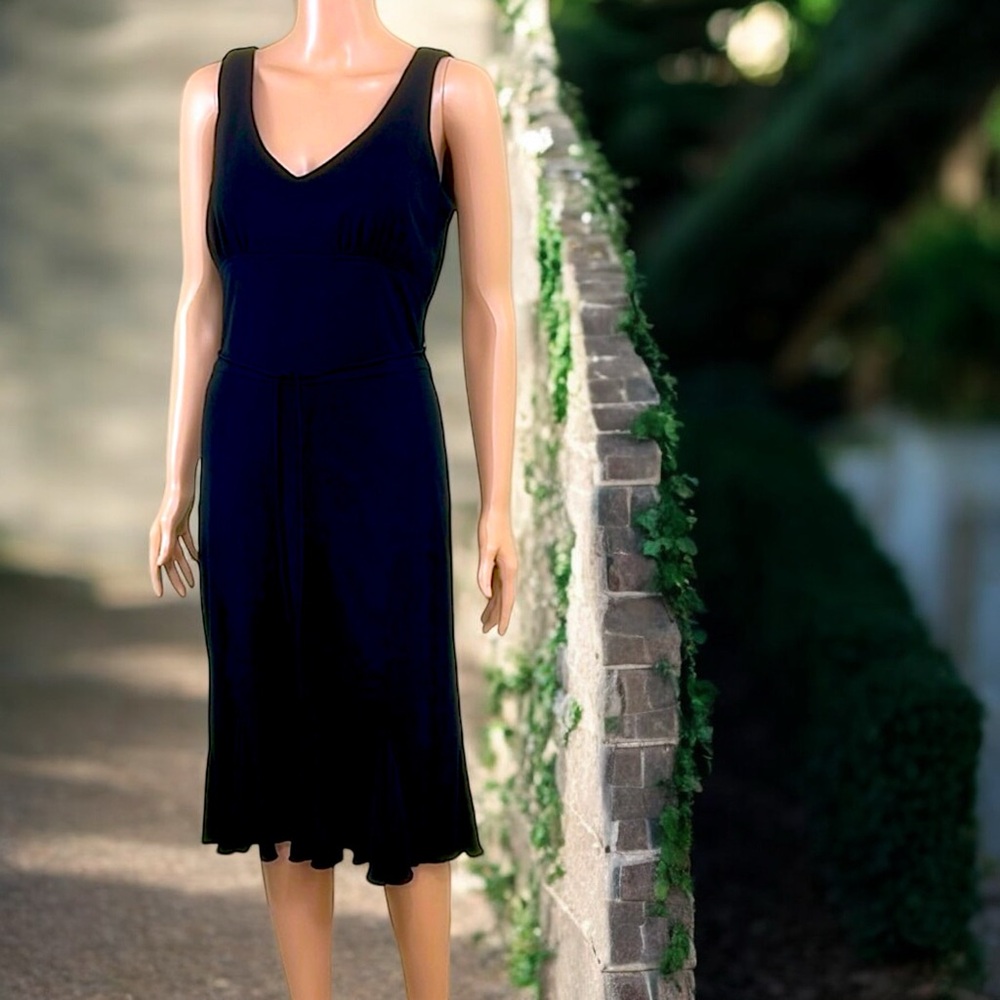 Studio Y Black Jersey V-Neck Front & Back Ruffled Hem Dress - Picture 5 of 16